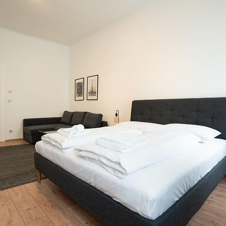 Lovely 1-Bedroom Apartment Next To Praterstern เวียนนา ภายนอก รูปภาพ