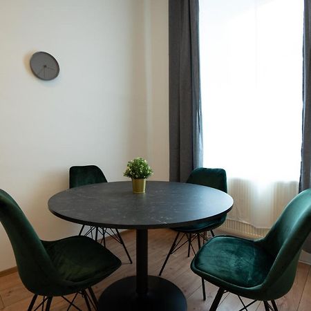 Lovely 1-Bedroom Apartment Next To Praterstern เวียนนา ภายนอก รูปภาพ