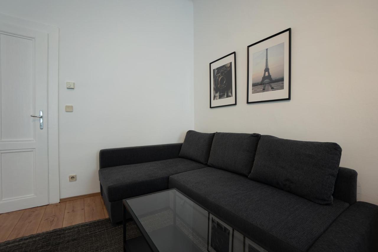 Lovely 1-Bedroom Apartment Next To Praterstern เวียนนา ภายนอก รูปภาพ
